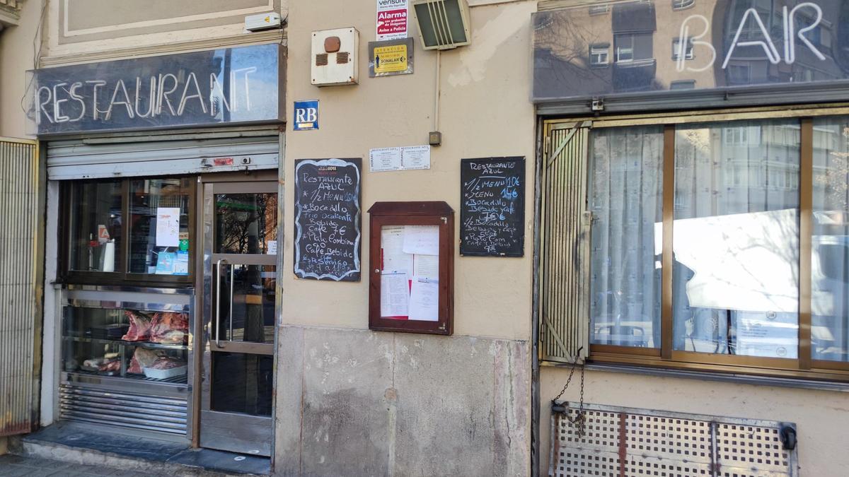 La entrada del restaurante Azul.