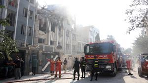 Israel bombardea docenas de objetivos en Irán y mata al jefe de la Guardia Revolucionaria iraní
