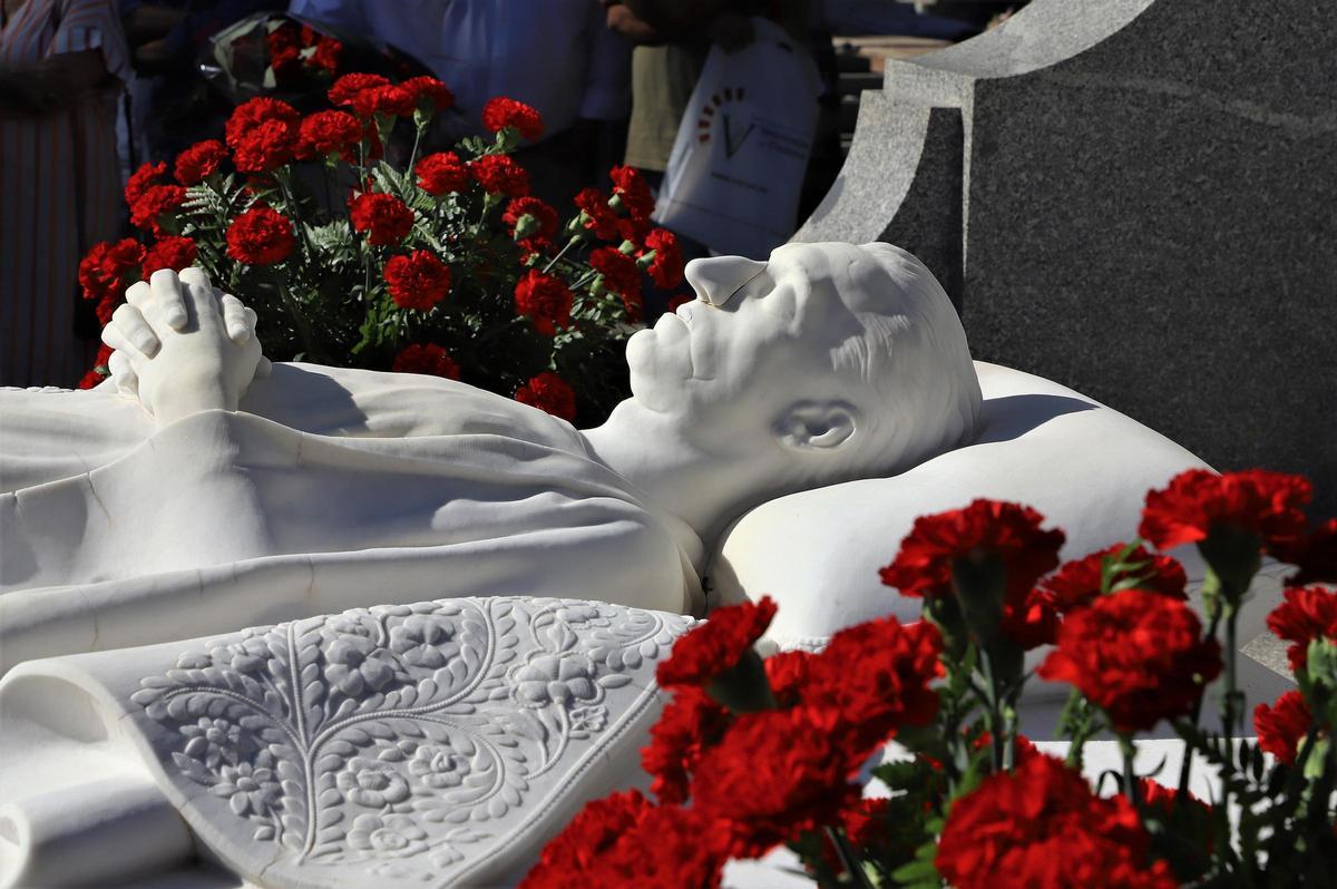 Ofrenda floral a Manolete
