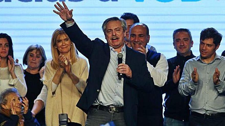 Alberto Fernández celebrant la seva victòria en les eleccions.