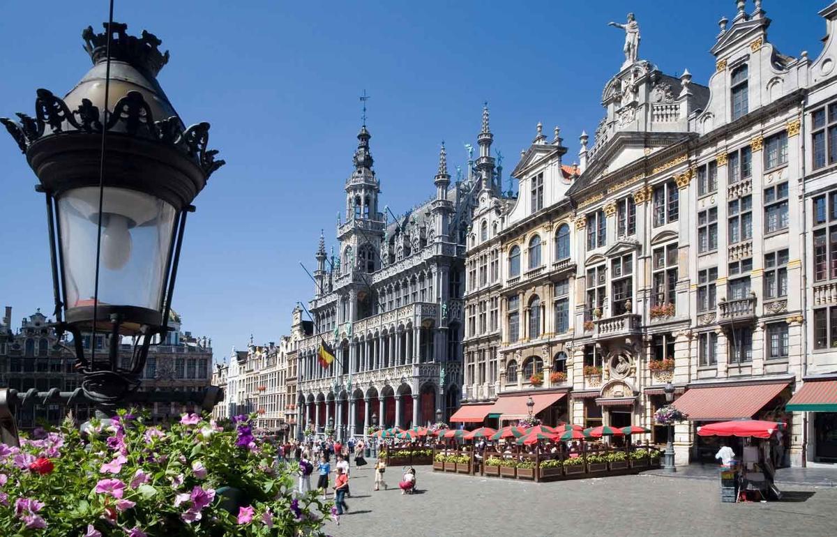 Brussels Grand Place in the summer