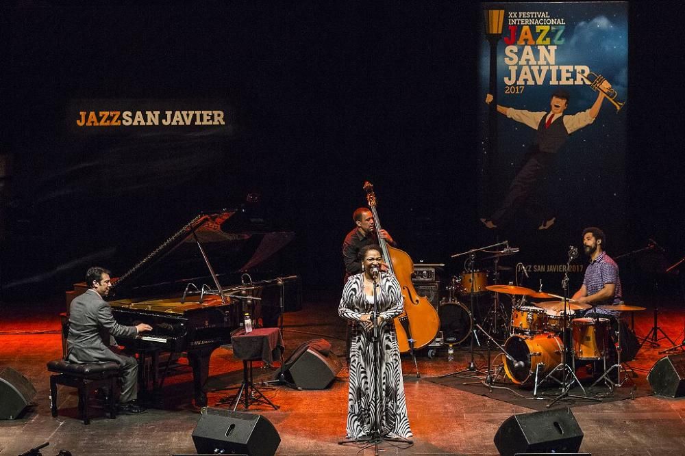 Noche mágica de sábado en el Jazz San Javier