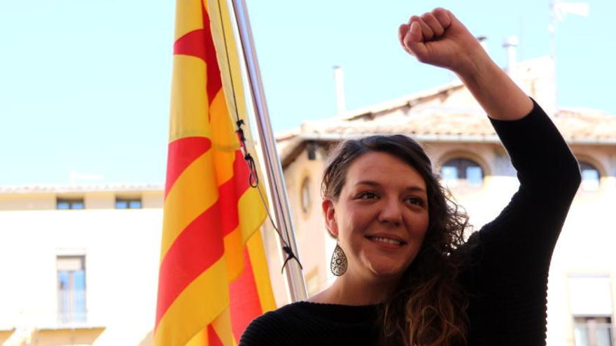 Imatge de Montse Venturós al balcó de l&#039;Ajuntament de Berga.