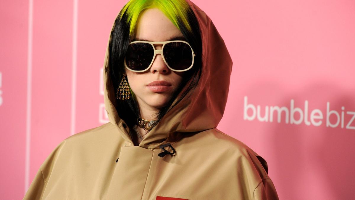 Haz como Billie Eilish y apuesta por estas tres prendas oversize