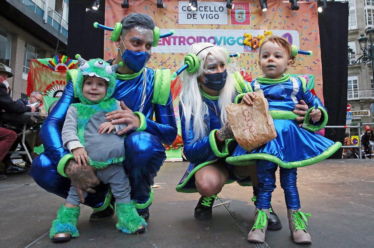 Familia al completo, en la categoría grupal