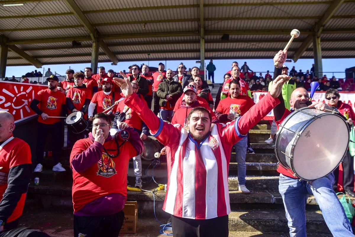 El Sector Vermell en el partit del CE Manresa contra el CF Vilanova