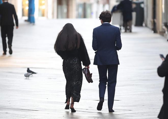 Año nuevo en A Coruña: 2026 comienza con colas para los buses y taxis tras las fiestas de Nochevieja