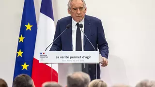 La oposición de Francia amenaza con censurar a Bayrou tras presentar su "inaceptable" plan de recortes