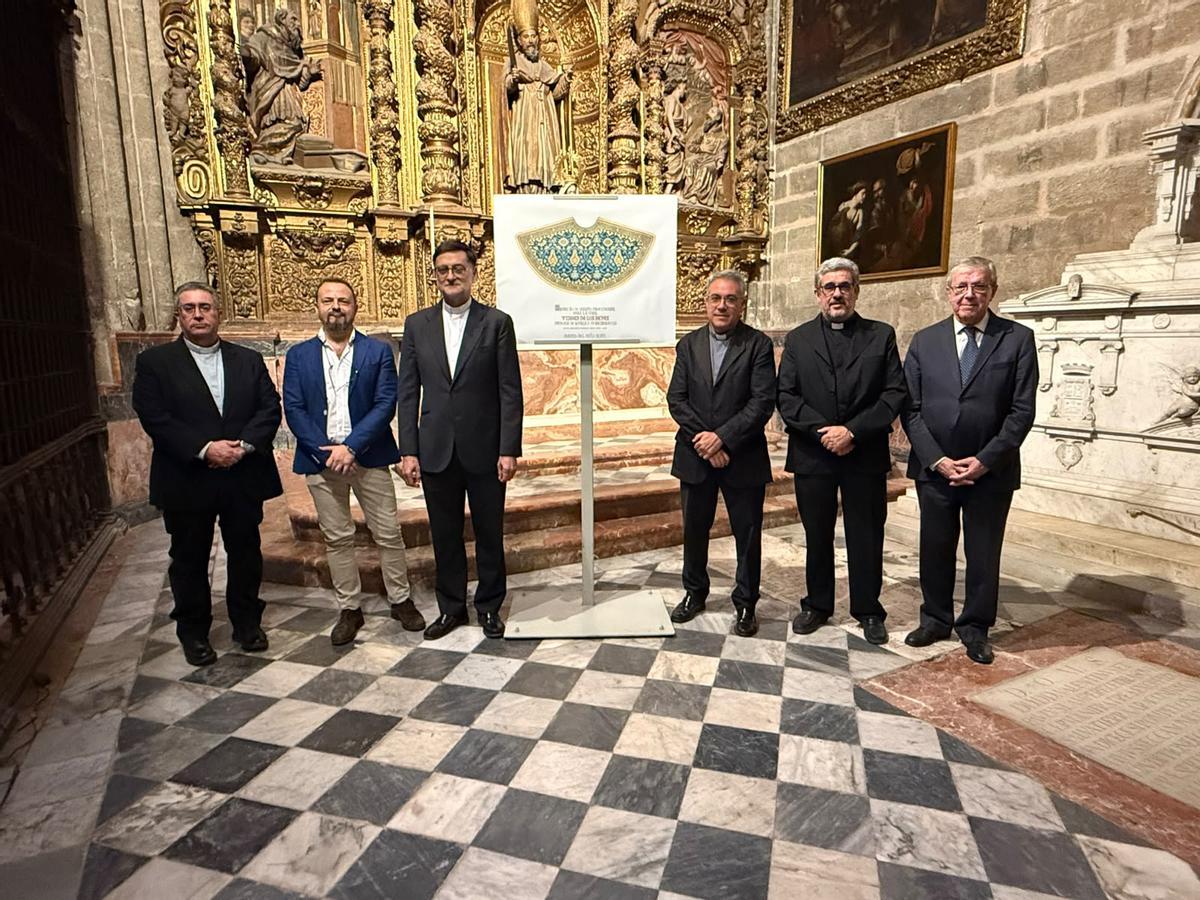 Presentación del proyecto del nuevo manto de la Virgen de los Reyes