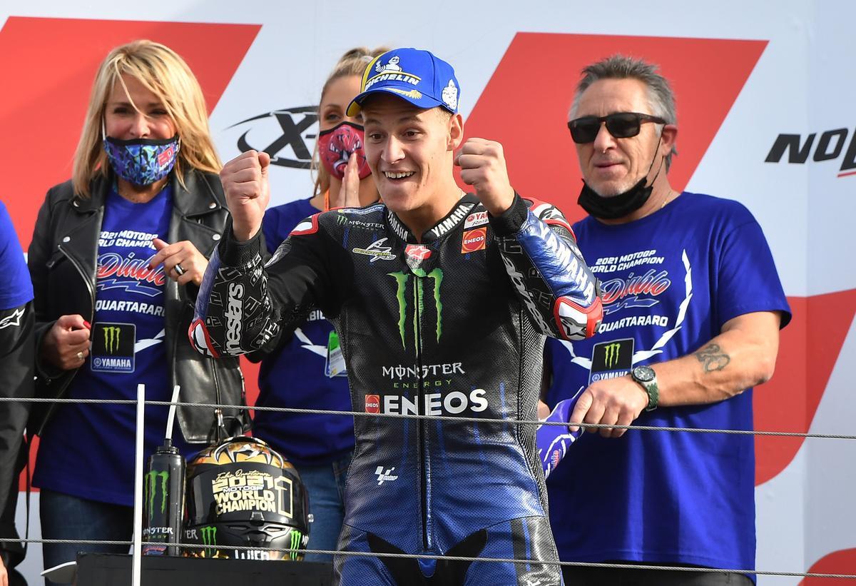 Márquez gana el GP de Emilia Romaña y Quartararo conquista el título.
