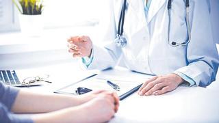 Casi la mitad de médicos de familia colegiados en Castellón tiene más de 50 años