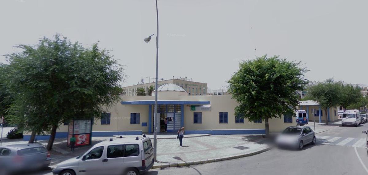 Imagen del centro de salud donde trabajaba la enfermera en Alcalá de Guadaíra.