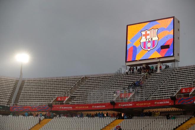 La intensa tormenta que cae sobre Barcelona. Así está el Estadi Olímpic de Montjuic, en imágenes.