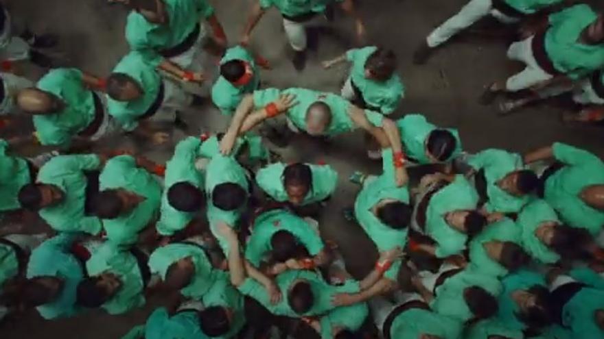 Així és l&#039;aparició dels Castellers de Vilafranca al nou videoclip del raper Travis Scott