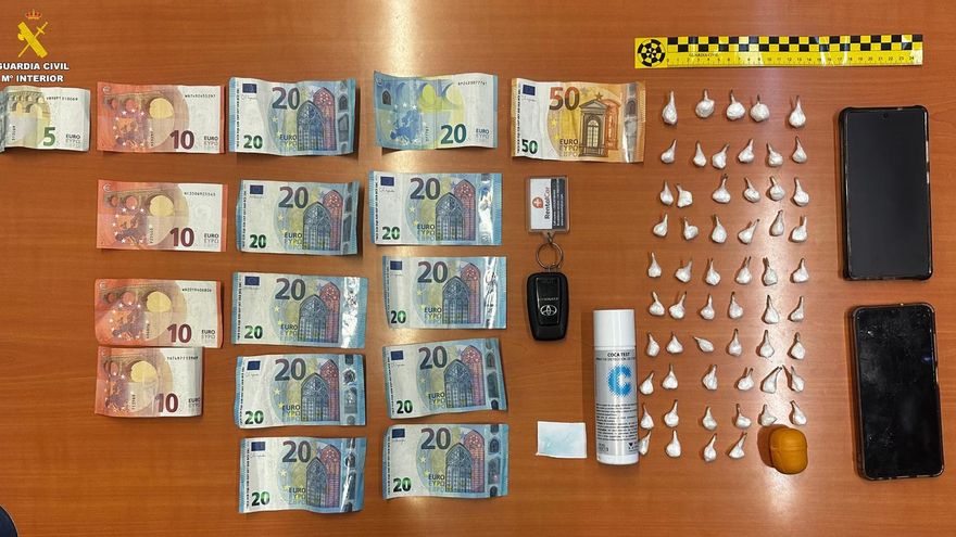 La Guardia Civil desarticula un punto de venta de drogas en Vecindario