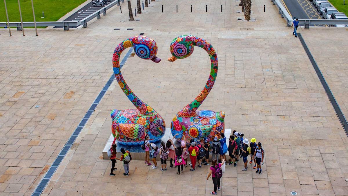 Exposición al aire libre en Benidorm.