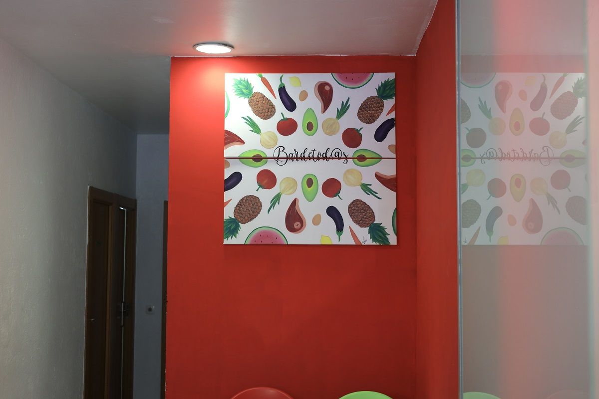 En imágenes | De todos, el bar del centro de Zaragoza que triunfa con comida casera para llevar a buen precio