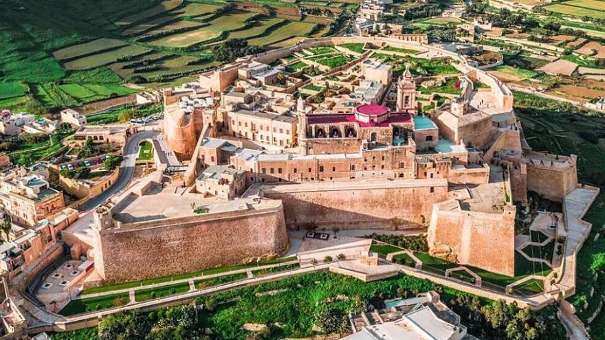 La ciudad que puede compartir con Oviedo la capitalidad cultural: &quot;Nuestra misión es dar a conocer el rico patrimonio&quot;