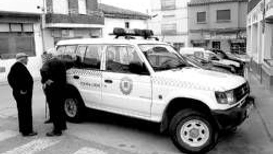 La policía de Talayuela hizo 9.673 servicios durante el 2006