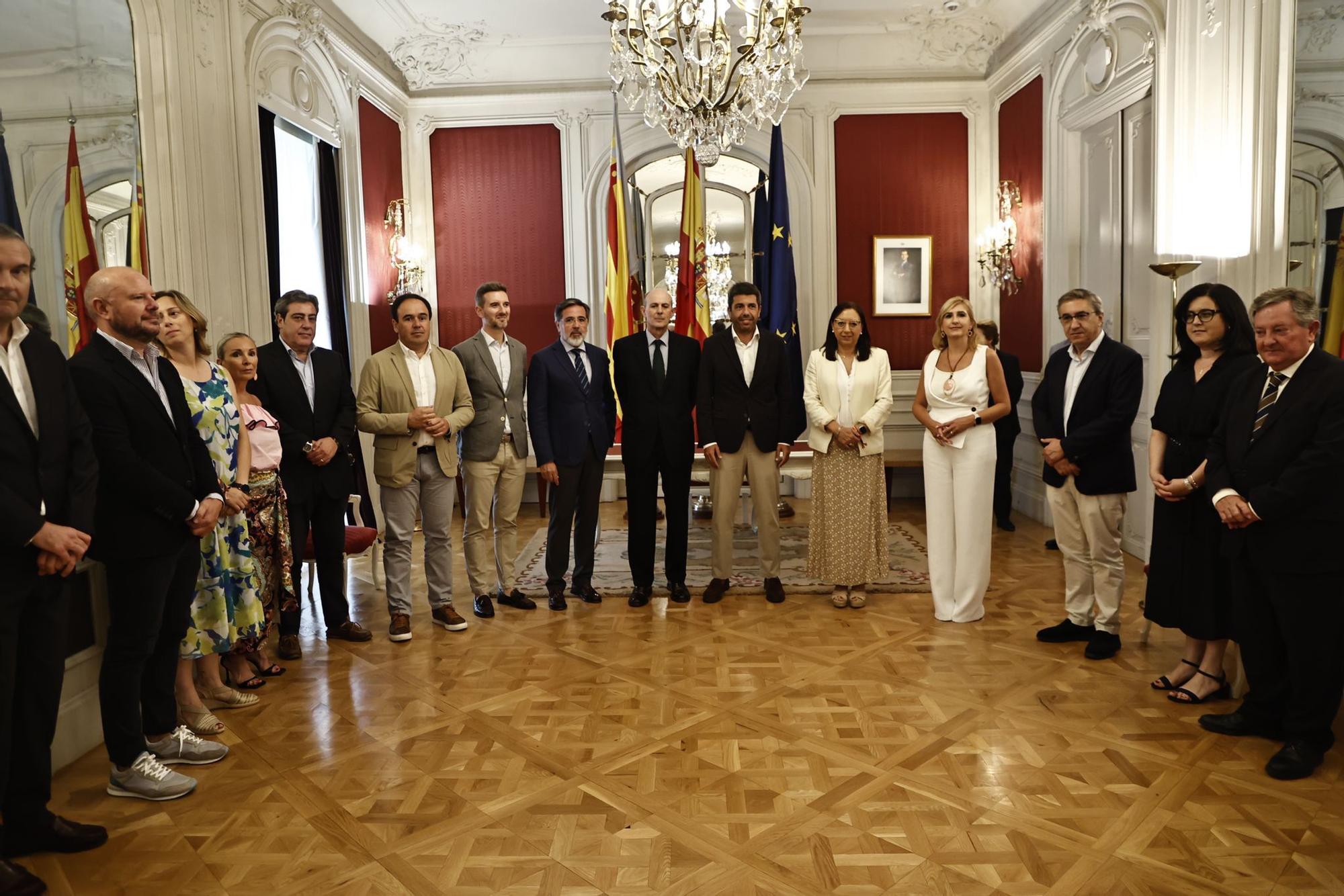 Toma de posesión de Eduardo Beut como director de la Agència Valenciana Antifrau en el Salón de los Espejos de las Corts Valencianes