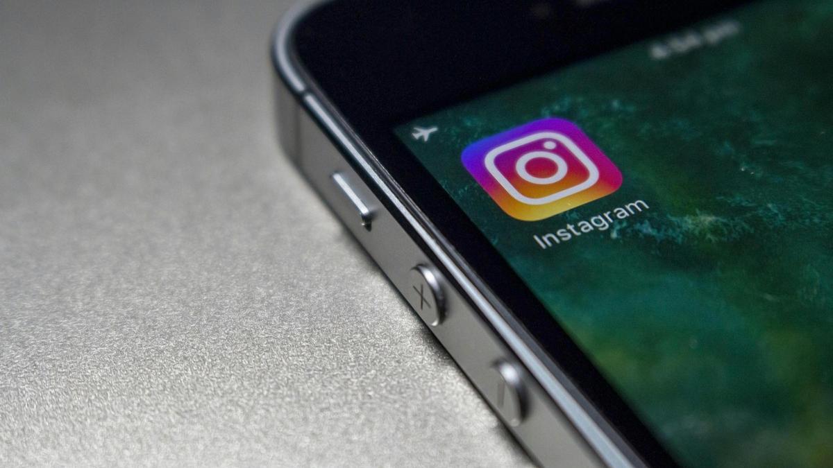 Instagram prueba las pausas publicitarias de 3 a 5 segundos en el 'feed'.