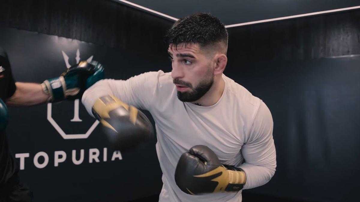 Topuria entrenando para la Casa Blanca