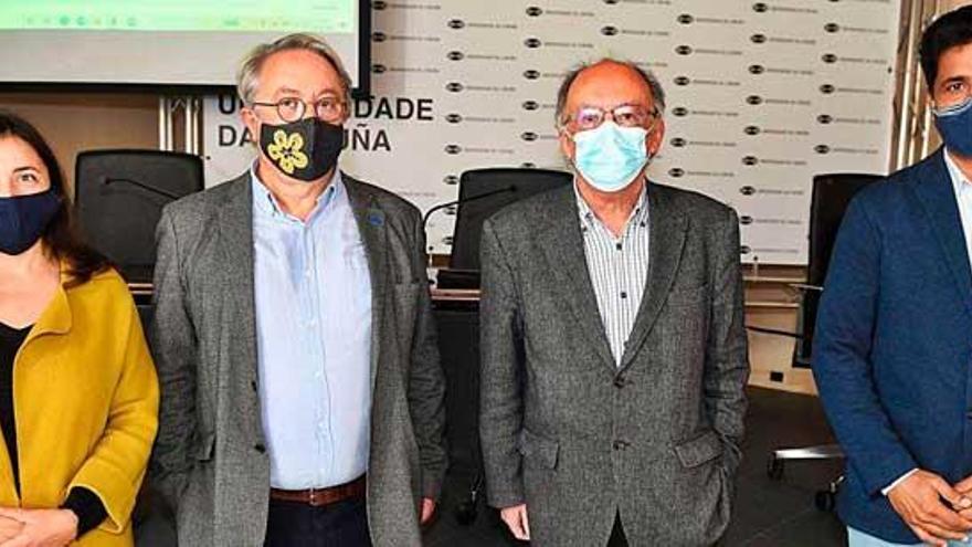 Miembros del grupo de investigación en el Rectorado: García Fontán, García Mira, Laxe y Singh.