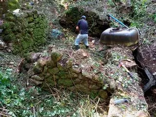 Un trabajo de revisión del patrimonio descubre un molino en el río Pexegueiro
