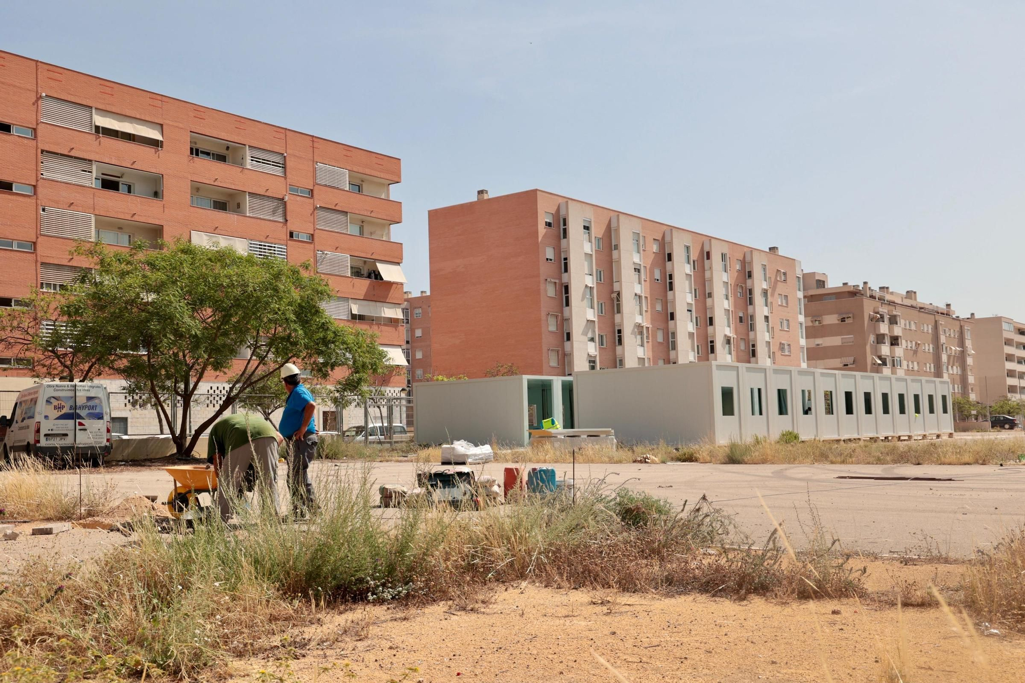 Otro colegio más que nace en barracones en Alicante