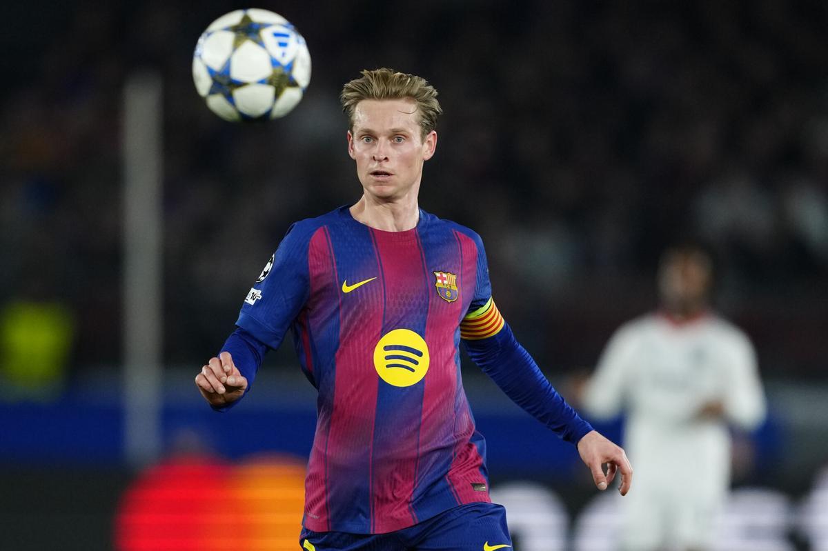 Frenkie, en el partido ante el Eintracht de Frankfurt en el Camp Nou