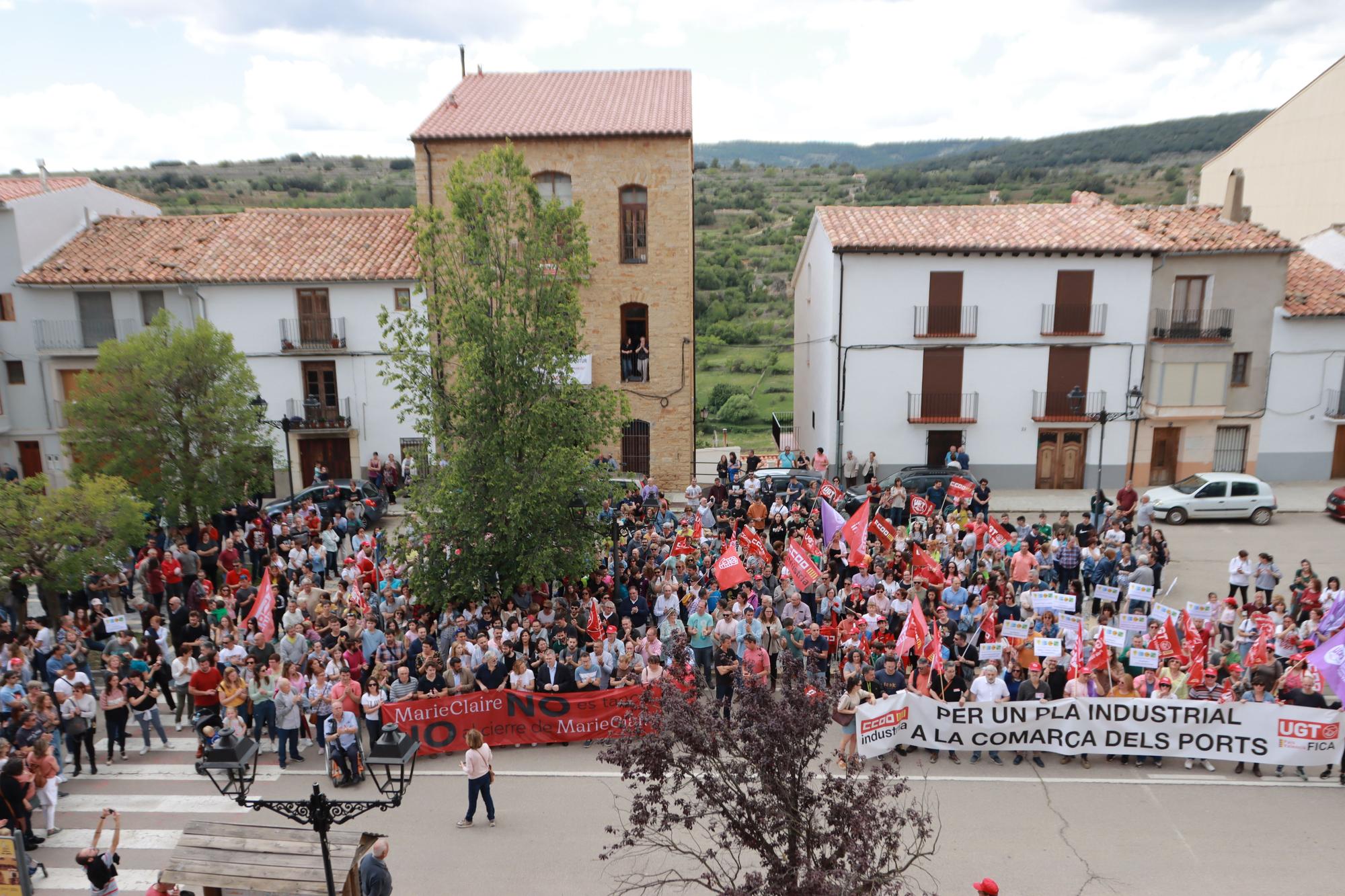 Galería de fotos: 2.000 personas claman por una solución ante el inminente cierre de Marie Claire