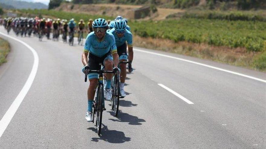 Vuelta a España: Nikias Arndt triunfa en Igualada