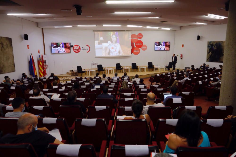 Cambio de marcha. La industria valenciana de la automoción y movilidad