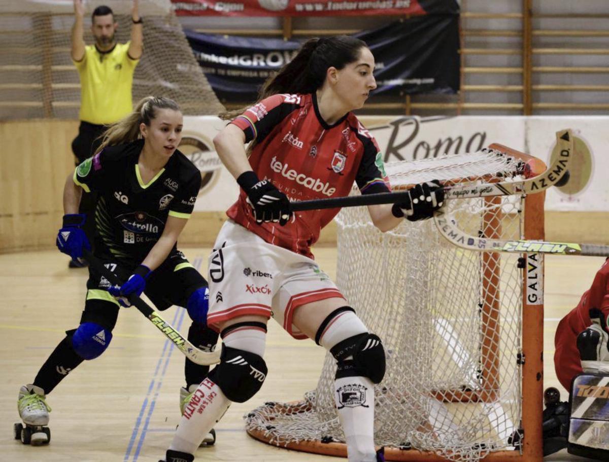 Nuria Almeida, durante un partido ante el Coruña. | JUAN PLAZA