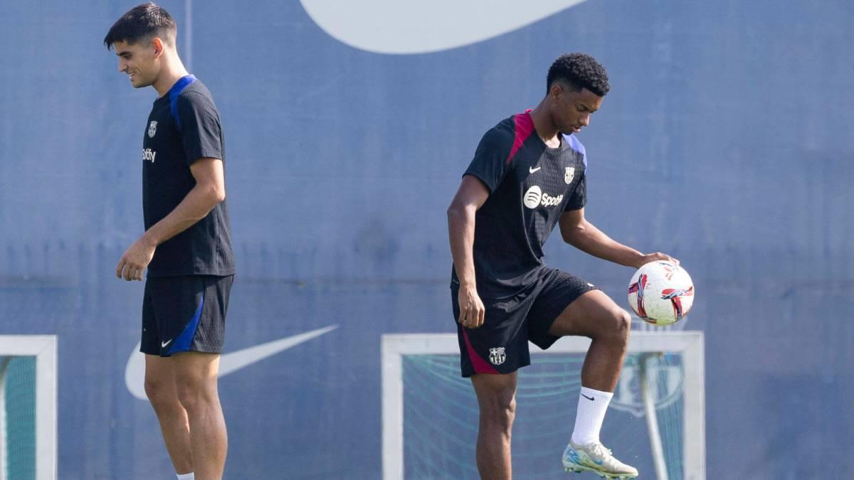 Balde y Gerard Martín, durante un entrenamiento