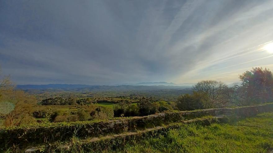 Un mar de verde en Siero: el espectacular mirador tras la iglesia de San Juan de Celles