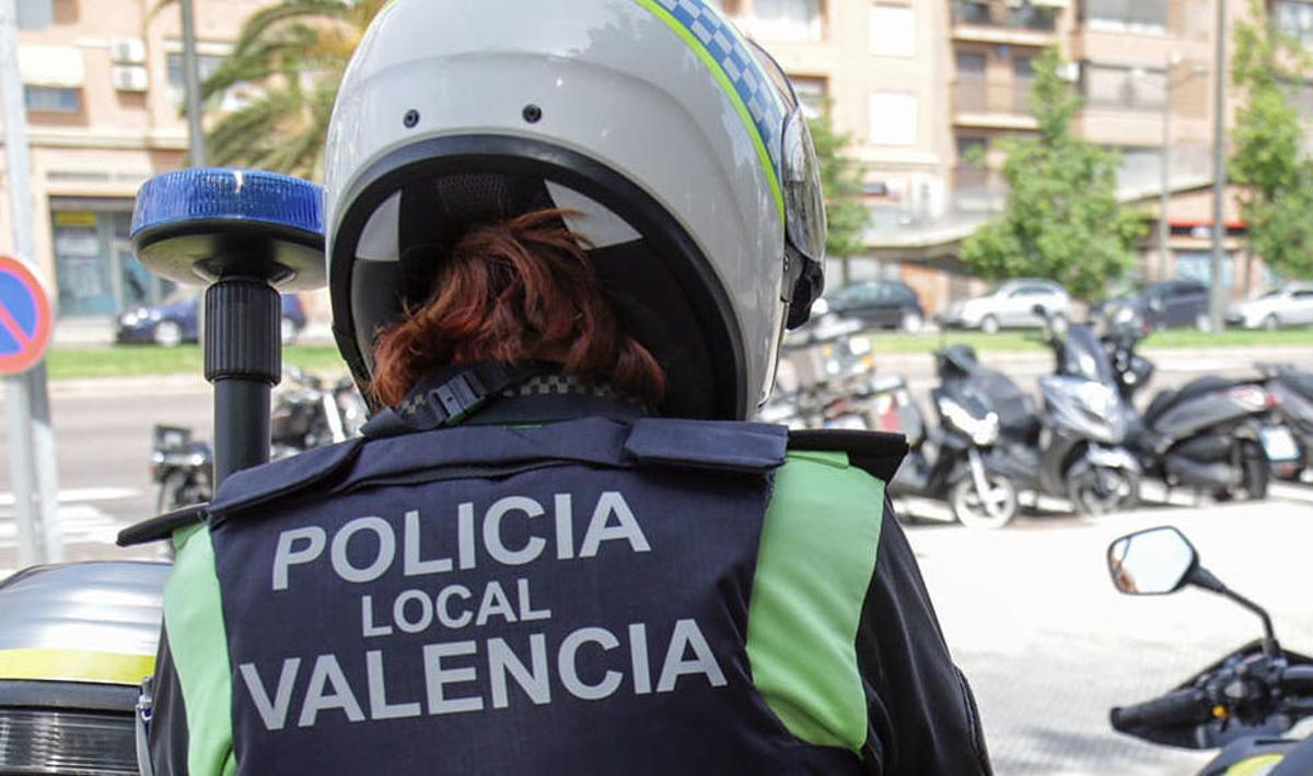 El Consell proyecta nuevos uniformes de las policías locales