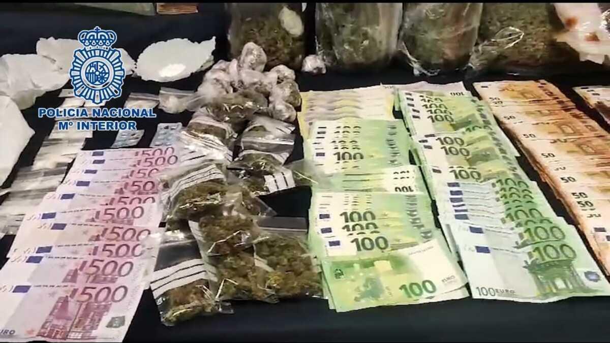 La Policía Nacional ha intervenido 9 kilos de marihuana y 160.000 euros en metálico