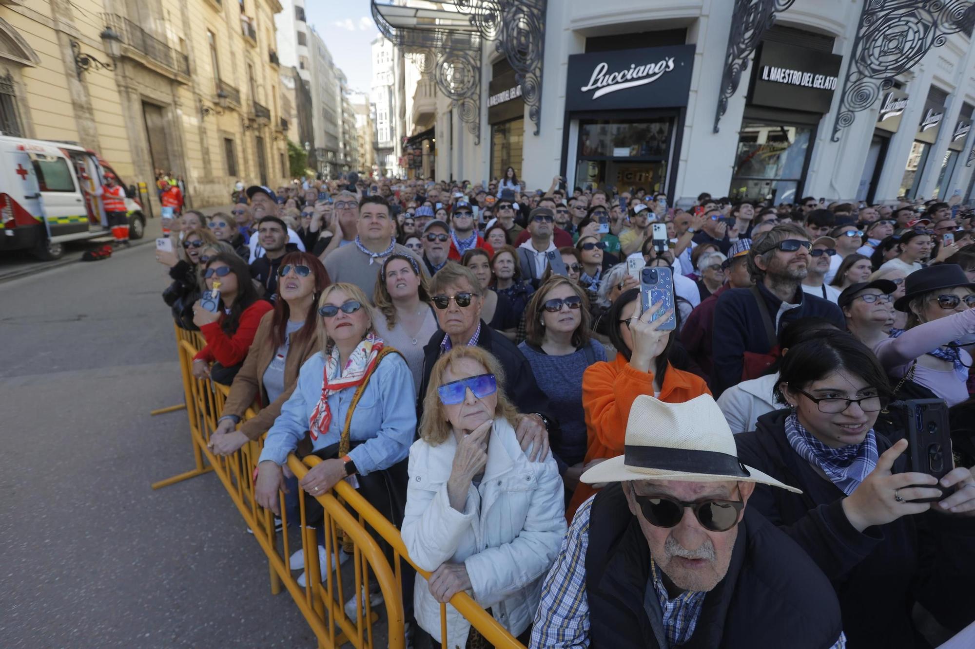 Búscate en la mascletà del 12 de marzo