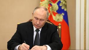 Rússia acusa els EUA de "tirar llenya al foc"