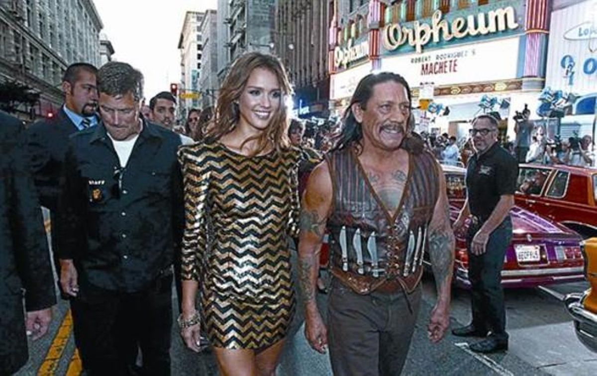 Jessica Alba i Danny Trejo causen furor en lestrena de Machete_MEDIA_1 Jessica Alba i Danny Trejo causen furor en lestrena de Machete_MEDIA_1