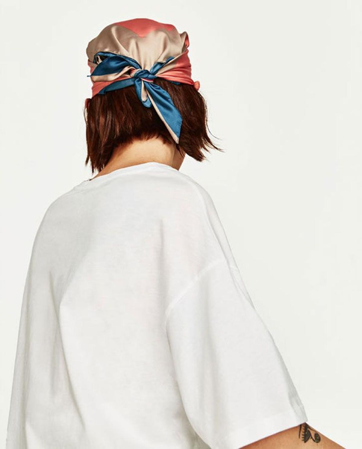 Peinados de verano con accesorios: Pañuelo de Zara