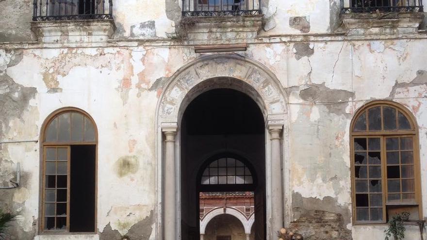 Estado en el que ha quedado la antigua escalera.