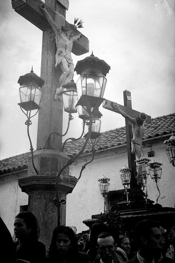 El Cristo de la Clemencia junto al Cristo de los faroles en 1949