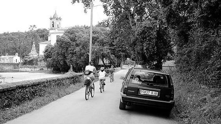 La carretera de Niembru a Barru, en Llanes.