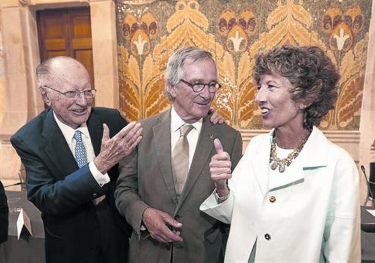 Els impulsors 8 Joaquín Barraquer (esquerra), amb l’alcalde Xavier Trias i Elena Barraquer, ahir. Els impulsors 8 Joaquín Barraquer (esquerra), amb l’alcalde Xavier Trias i Elena Barraquer, ahir.