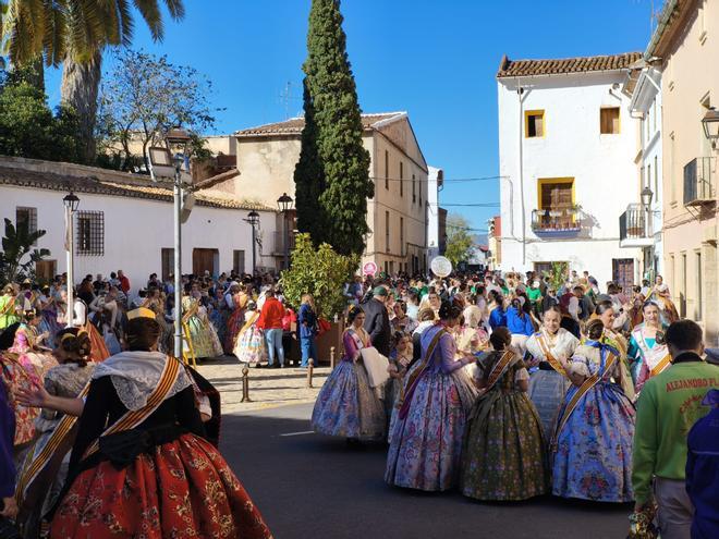 Miles de personas llenaron de alma fallera Gilet y Faura