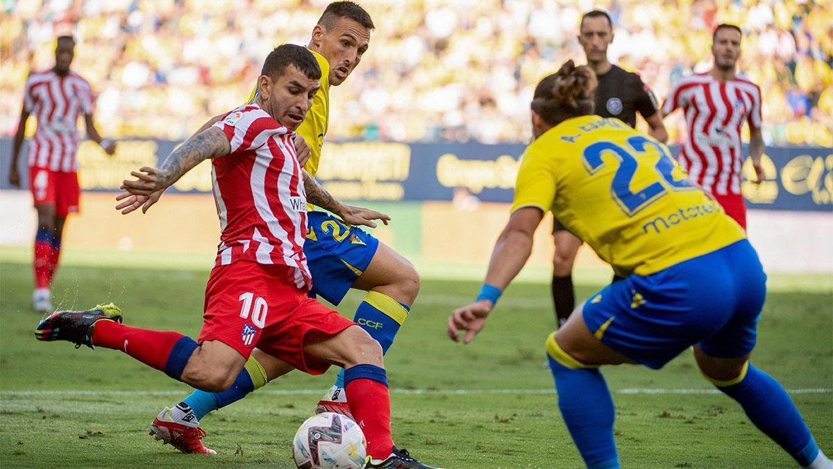 Resumen, highlights y goles del Cádiz 3-2 Atlético de Madrid de la jornada 12 de LaLiga Santander