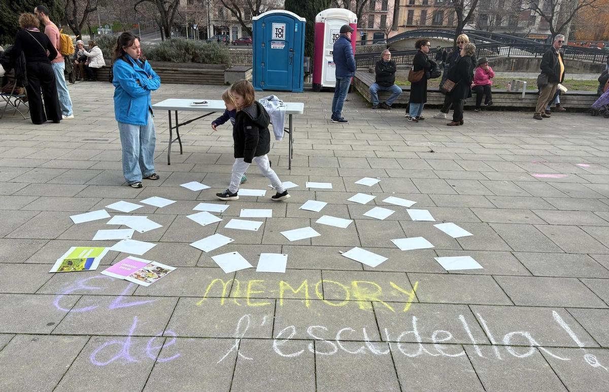 El joc de memòria amb temàtica de l'escudella.