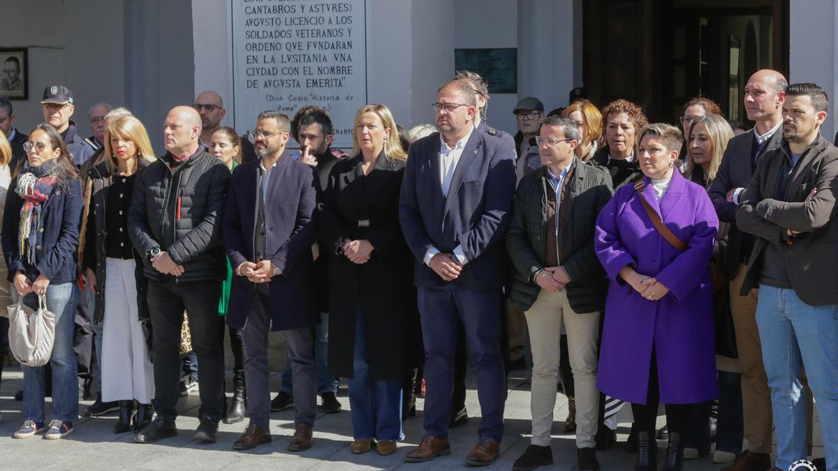 Minuto silencio por el 11M en Mérida.